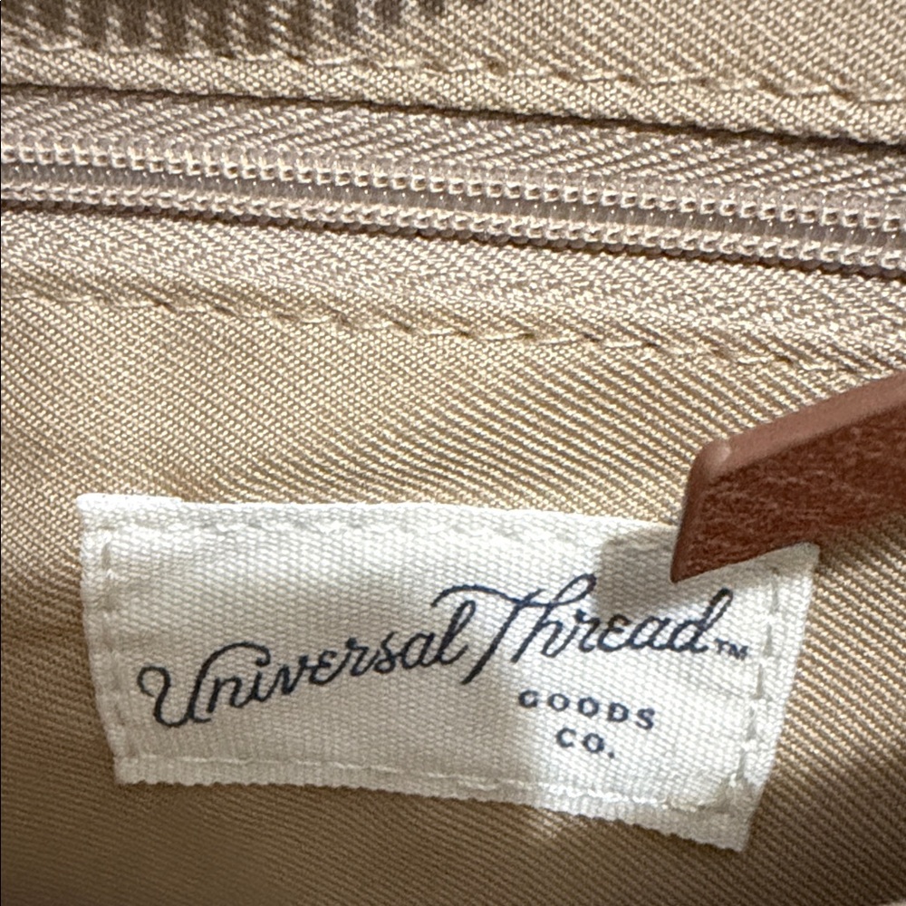 Universal Thread Animal Leopard Print Crossbody B… - image 2